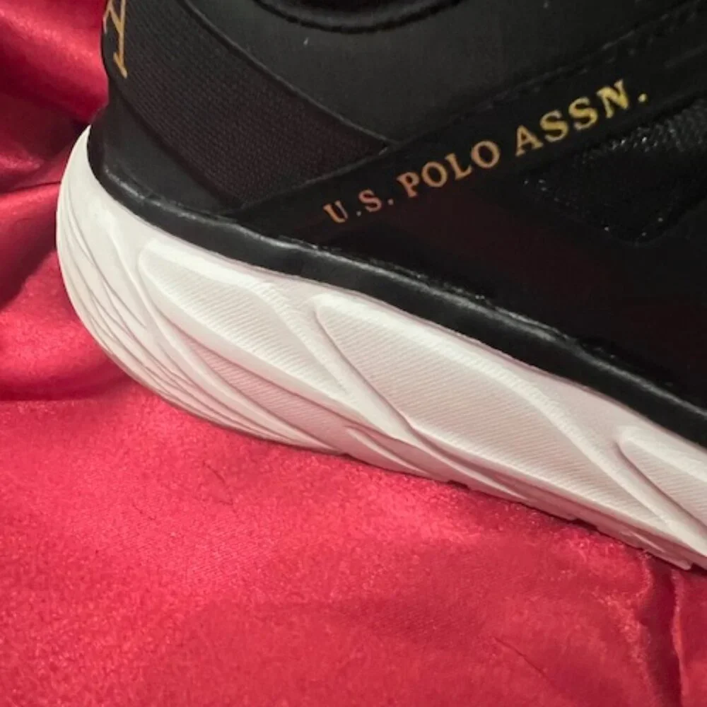U.S. Polo Assn. women's black sneakers Women's size‎ 6.5